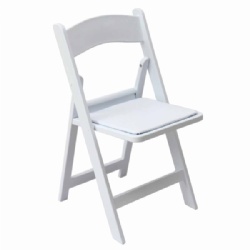 Wimbledon White Resin Folding Chair